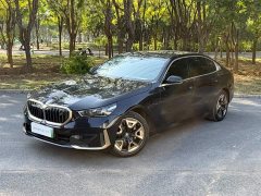 BMW i5 eDrive 35L Luxury Package - ფოტო 1
