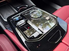 BMW i5 eDrive 35L Luxury Package - ფოტო 11