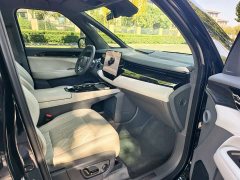 Zeekr 009 Six-Seat Executive AWD 108kWh - ფოტო 4