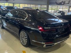 BMW 7 Series 740Li Luxury Edition Premium Package - photo 10