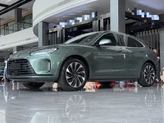 AITO Wenjie M5 Extended Range AWD Ultimate Edition - фото 1