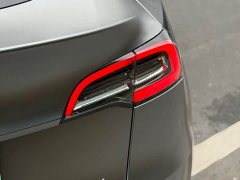 Tesla Model Y Standard Range RWD - фото 11