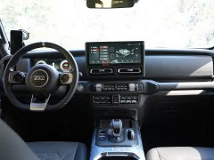 Volkswagen Explorer 2.0T Adventure Edition - ფოტო 10