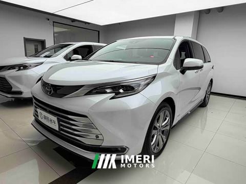 2024 Toyota Sienna 2.5L Hybrid Platinum Edition