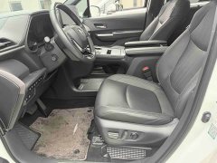 Toyota Sienna 2.5L Hybrid Platinum Edition - фото 13