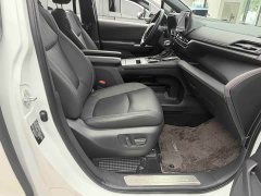 Toyota Sienna 2.5L Hybrid Platinum Edition - фото 17