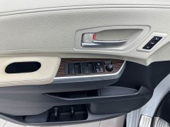 Toyota Grevias 2.5L Hybrid Premium Plus Edition - photo 5