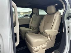 Toyota Grevias 2.5L Hybrid Premium Plus Edition - photo 9