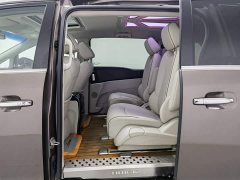 Buick GL8 Land Business Class 652T Luxury - photo 15