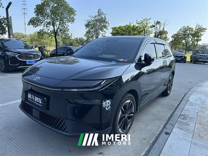 Toyota Platinum Smart 3X 520 Pro - автомобиль из Китая