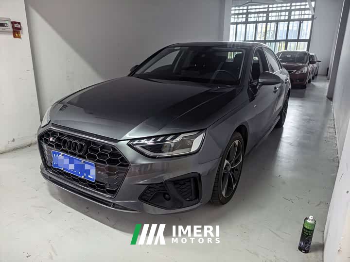 Audi A4L 40 TFSI Fashion Dynamic - автомобиль из Китая