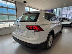 Volkswagen Tiguan L Outstanding Edition 300TSI Automatic FWD Dragon Ascendant Version - photo 14