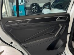 Volkswagen Tiguan L Outstanding Edition 300TSI Automatic FWD Dragon Ascendant Version - photo 9