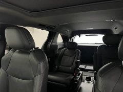 Toyota Sienna 2.5L Hybrid AWD Premium - photo 13