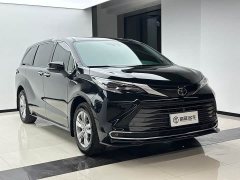 Toyota Sienna 2.5L Hybrid AWD Premium - photo 2