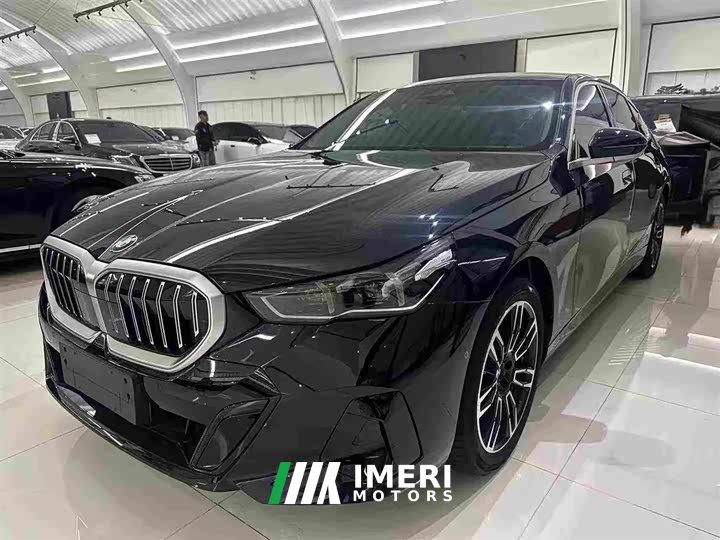 BMW 5 Series 525Li M Sport Package - car from China