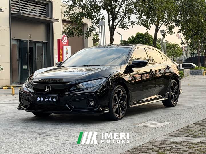 Honda Civic Hatchback 220 Turbo CVT Trendy Control - автомобиль из Китая