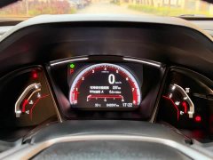 Honda Civic Hatchback 220 Turbo CVT Trendy Control - фото 8