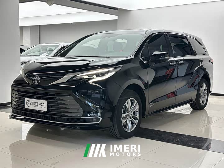 Toyota Sienna 2.5L Hybrid AWD Premium - car from China