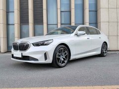 BMW i5 eDrive 35L Luxury Package - ფოტო 1