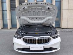 BMW i5 eDrive 35L Luxury Package - ფოტო 14