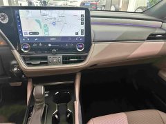 Lexus ES 200 Premium Edition - ფოტო 10