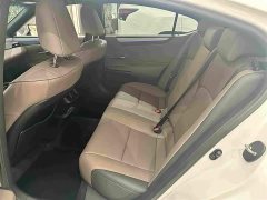 Lexus ES 200 Premium Edition - ფოტო 13