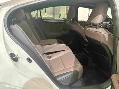 Lexus ES 200 Premium Edition - ფოტო 16