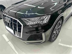 Audi Q7 55 TFSI quattro S line Sport - фото 3