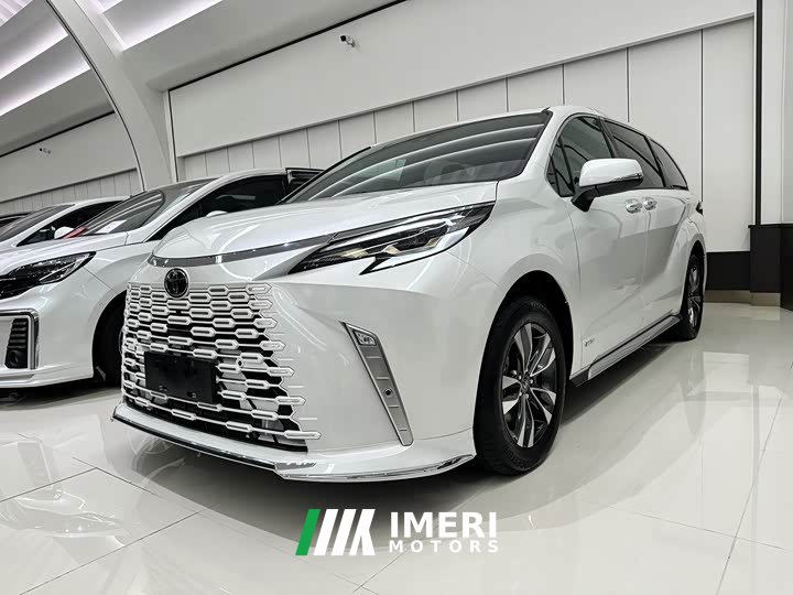Toyota Gravia 2.5L Hybrid Luxury - car from China