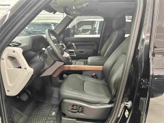 Land Rover Defender Facelift 110 3.0T P400 Dark Edition - ფოტო 11