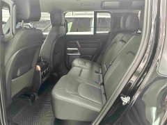 Land Rover Defender Facelift 110 3.0T P400 Dark Edition - ფოტო 12