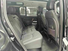 Land Rover Defender Facelift 110 3.0T P400 Dark Edition - ფოტო 15