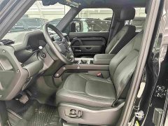 Land Rover Defender 110 3.0T P400 Dark Edition - photo 13