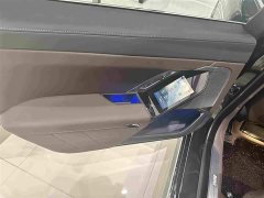 BMW 7 Series 740Li Premier Luxury Package - фото 14