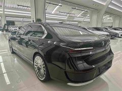 BMW 7 Series 740Li Premier Luxury Package - фото 18
