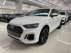 Audi Q5L 40T Luxury Dynamic - фото 1