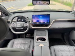 Dongfeng eπ 008 636 Ultra EV 5-Seat - ფოტო 15