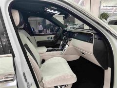 Rolls-Royce Cullinan Five-Seater - ფოტო 19