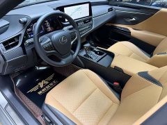 Lexus ES 300h Excellence Edition - ფოტო 13