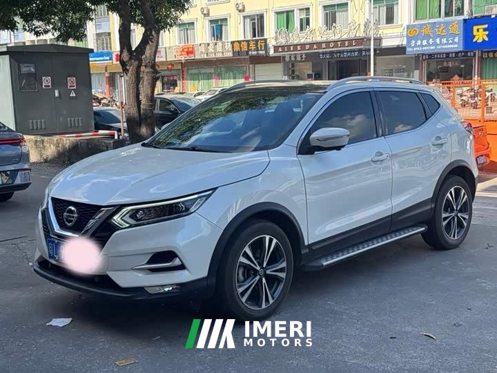 Nissan Qashqai 2.0L CVT XV Premium Luxury - car from China