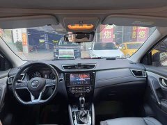 Nissan Qashqai 2.0L CVT XV Premium Luxury - photo 6