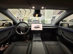 Tesla Model Y Rear-Wheel Drive - фото 8