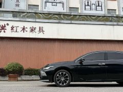 Toyota Avalon 2.0L Luxury Edition - ფოტო 2