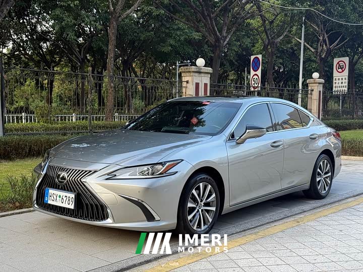 Lexus ES 200 Premium Edition - ავტომობილი ჩინეთიდან