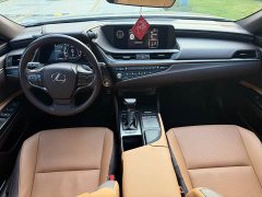 Lexus ES 200 Premium Edition - ფოტო 6