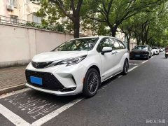 Toyota Sienna 2.5L Hybrid Premium Edition - photo 1