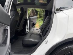 Tesla Model Y Long Range All-Wheel Drive - ფოტო 10