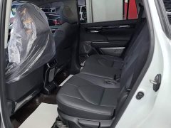 Toyota Highlander 2.5L Intelligent Hybrid AWD Premium 7-Seater - photo 10