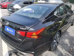 Nissan Teana 2.0L XL Comfort - ფოტო 3